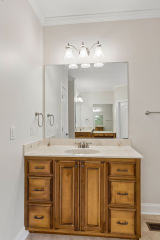 6928 Zion Crossing Ct, Columbia, TN 38401