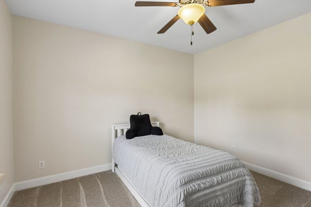 6928 Zion Crossing Ct, Columbia, TN 38401