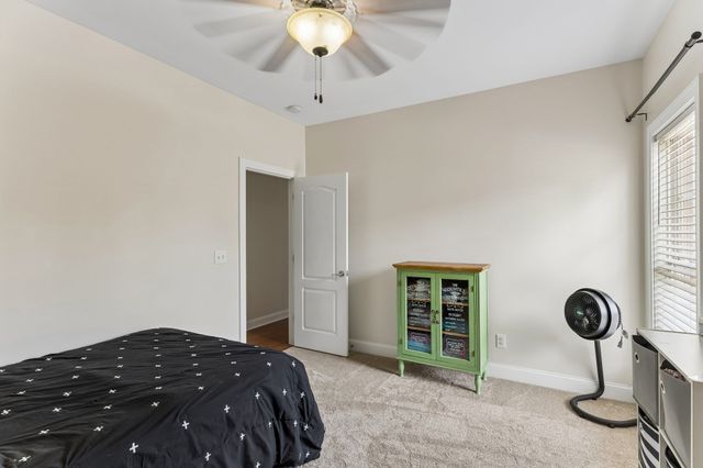 6928 Zion Crossing Ct, Columbia, TN 38401