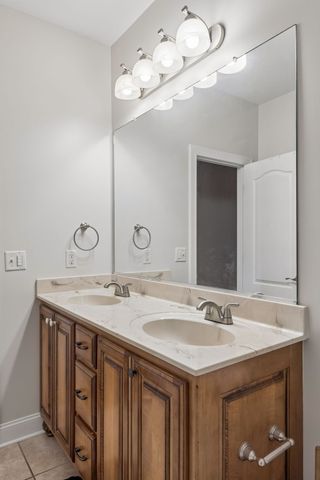 6928 Zion Crossing Ct, Columbia, TN 38401