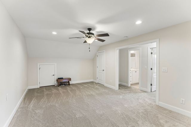 6928 Zion Crossing Ct, Columbia, TN 38401