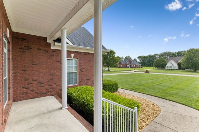 6928 Zion Crossing Ct, Columbia, TN 38401