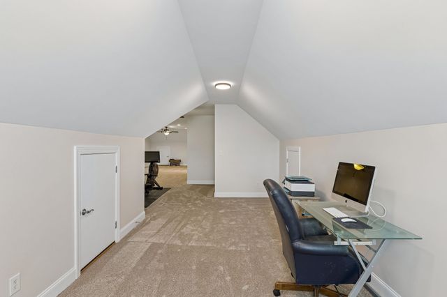 6928 Zion Crossing Ct, Columbia, TN 38401