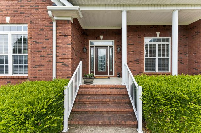 6928 Zion Crossing Ct, Columbia, TN 38401