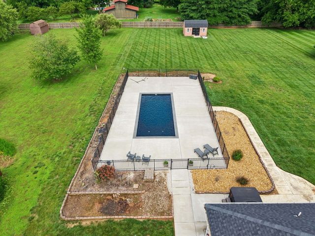 6928 Zion Crossing Ct, Columbia, TN 38401