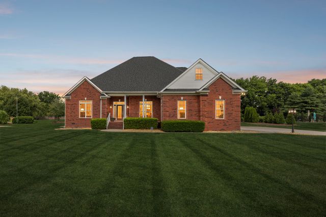 6928 Zion Crossing Ct, Columbia, TN 38401