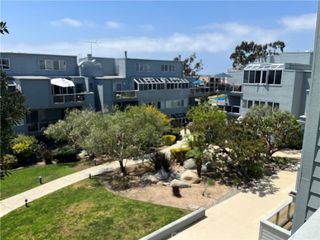 210 The Village 305, Redondo Beach, CA 90277