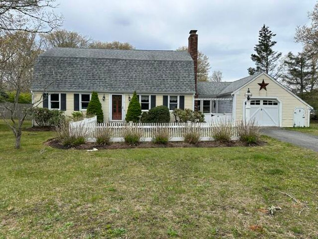 3 Thoreau Drive, Centerville, MA 02632