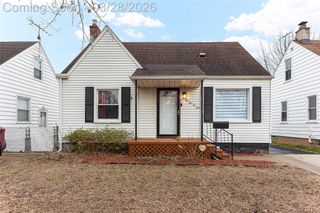 25529 Stanford Street, Dearborn Heights, MI 48125