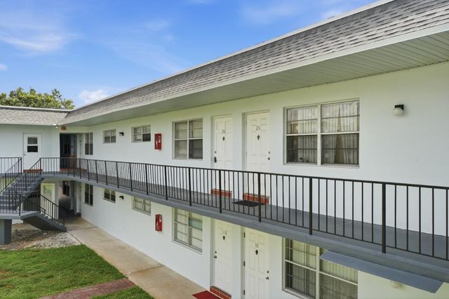 6191 SW 37TH Street 210, Davie, FL 33314