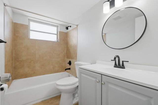 6191 SW 37TH Street 210, Davie, FL 33314