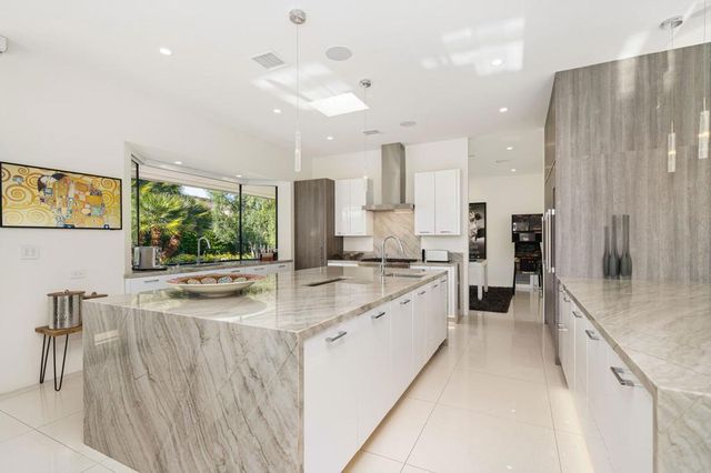 4 Deerfield Court, Rancho Mirage, CA 92270