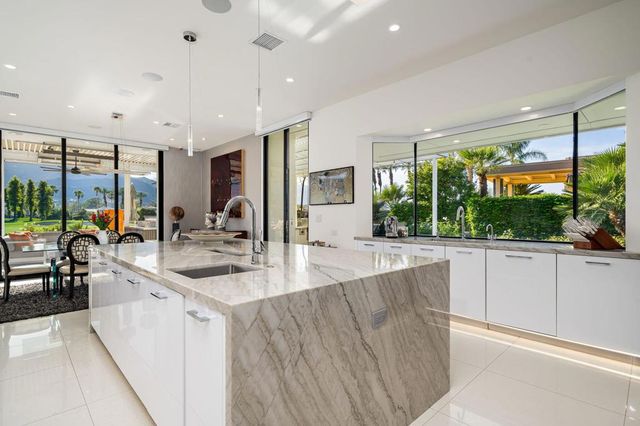 4 Deerfield Court, Rancho Mirage, CA 92270