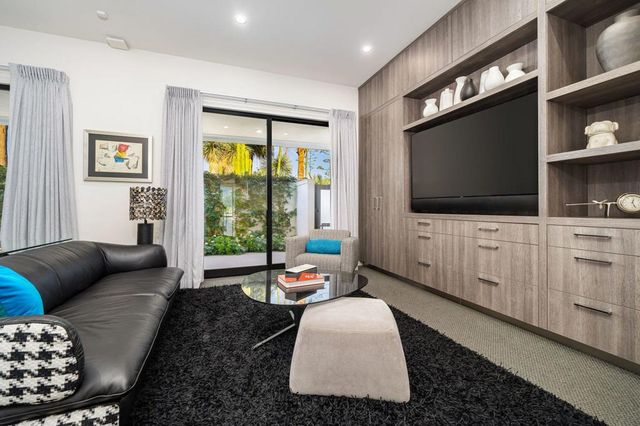 4 Deerfield Court, Rancho Mirage, CA 92270