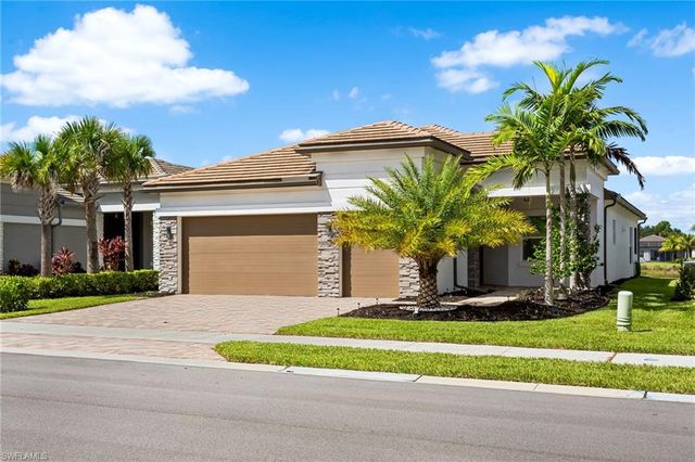11851 Hydrangea PL, Naples, FL 34120
