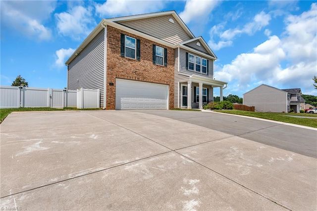 272 Daniel Drive, Lexington, NC 27295