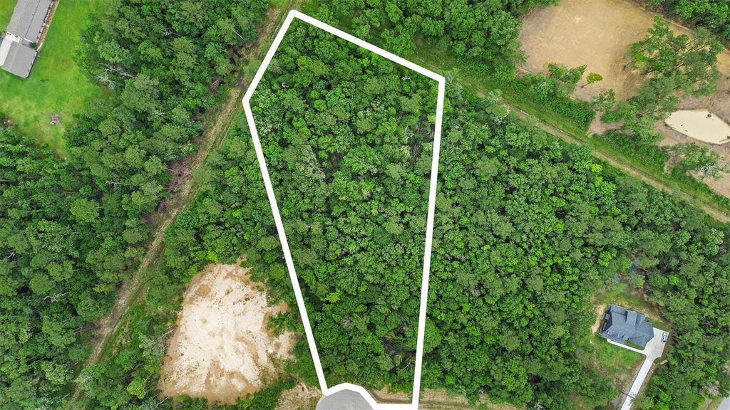 1230 Road 6324, Dayton, TX 77535