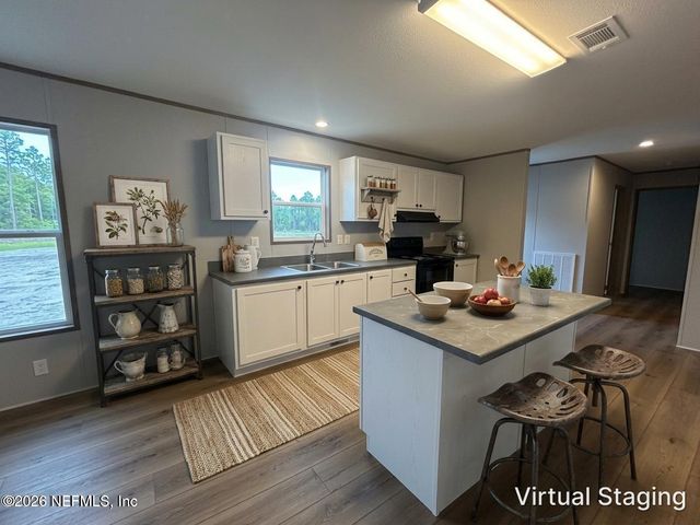 114 NUTMEG Trail, Interlachen, FL 32148