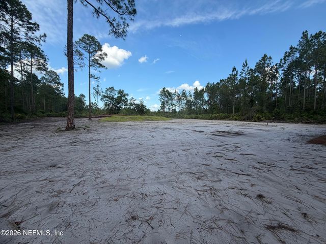 114 NUTMEG Trail, Interlachen, FL 32148