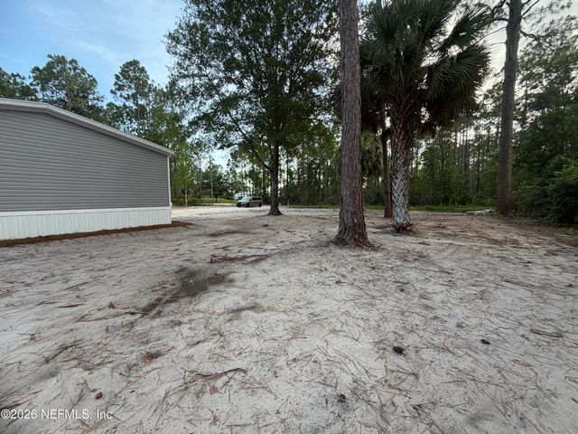 114 NUTMEG Trail, Interlachen, FL 32148