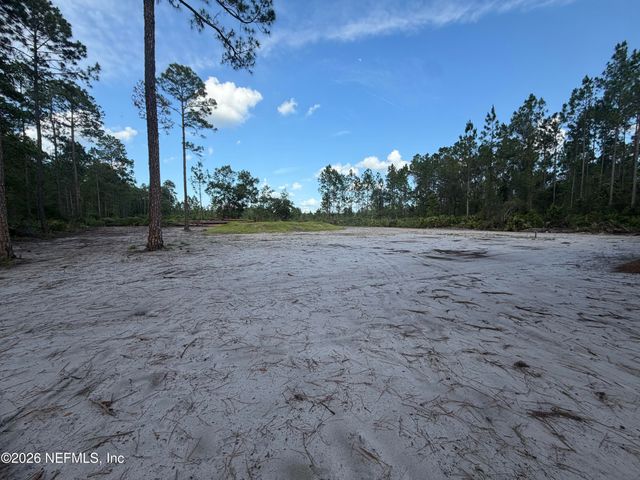 114 NUTMEG Trail, Interlachen, FL 32148