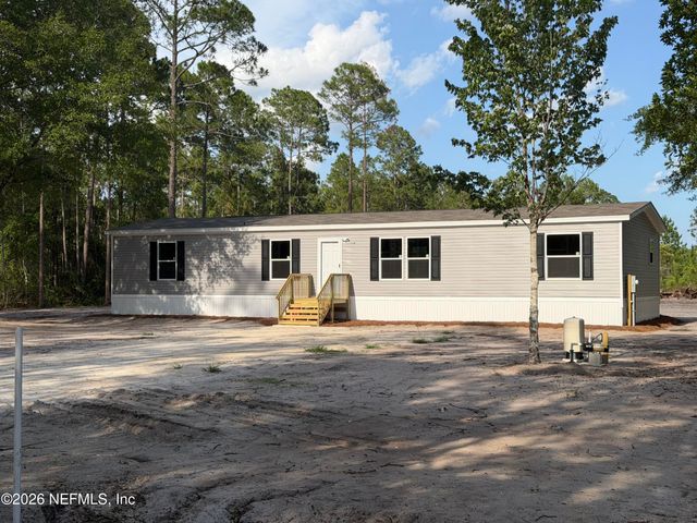 114 NUTMEG Trail, Interlachen, FL 32148