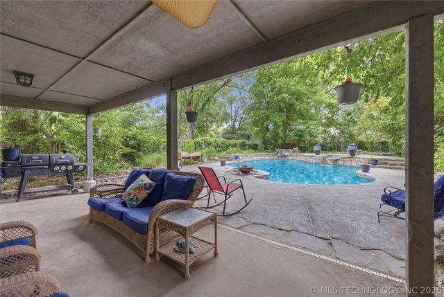 6628 E 106th Place, Tulsa, OK 74133