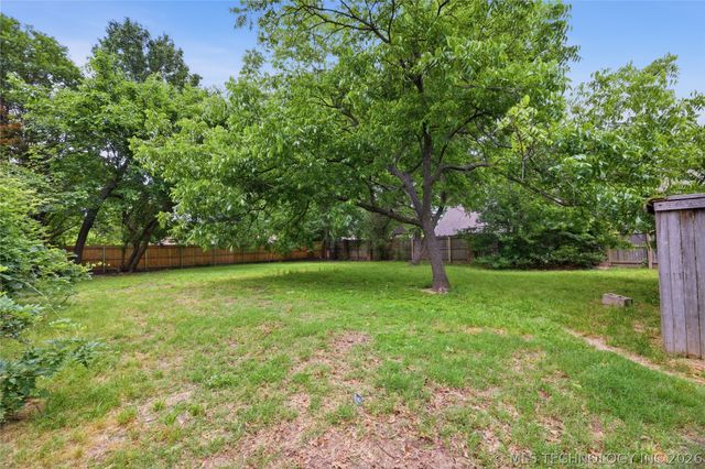 6628 E 106th Place, Tulsa, OK 74133