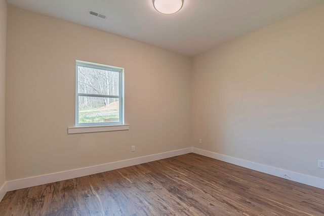 735 Lead Mine Valley Road SW, Cleveland, TN 37311