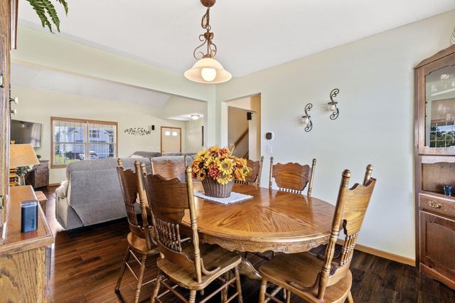 3175 Weeping Spruce Drive, Grove City, OH 43123