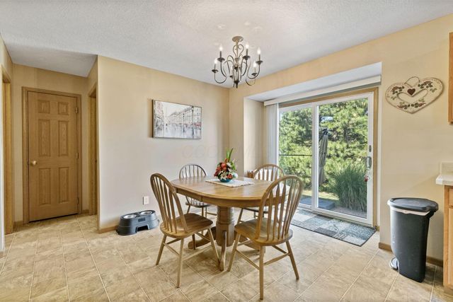 3175 Weeping Spruce Drive, Grove City, OH 43123