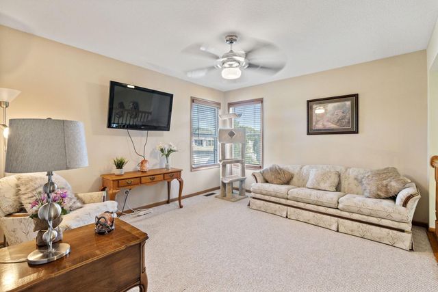3175 Weeping Spruce Drive, Grove City, OH 43123