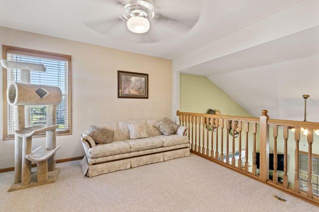 3175 Weeping Spruce Drive, Grove City, OH 43123
