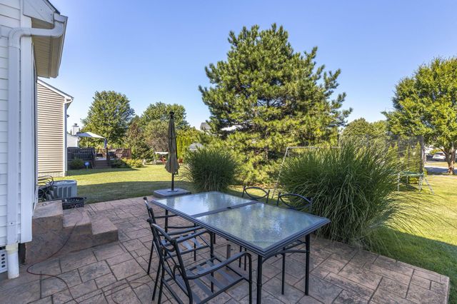 3175 Weeping Spruce Drive, Grove City, OH 43123