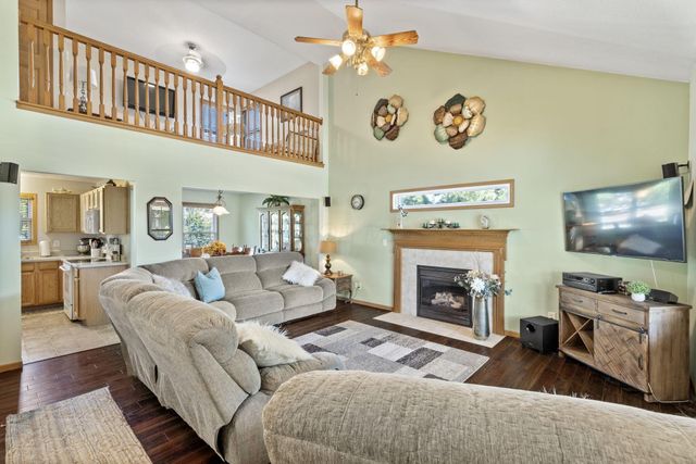 3175 Weeping Spruce Drive, Grove City, OH 43123