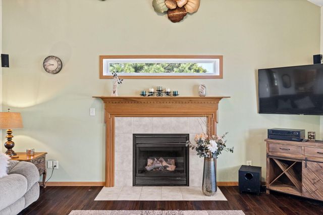 3175 Weeping Spruce Drive, Grove City, OH 43123