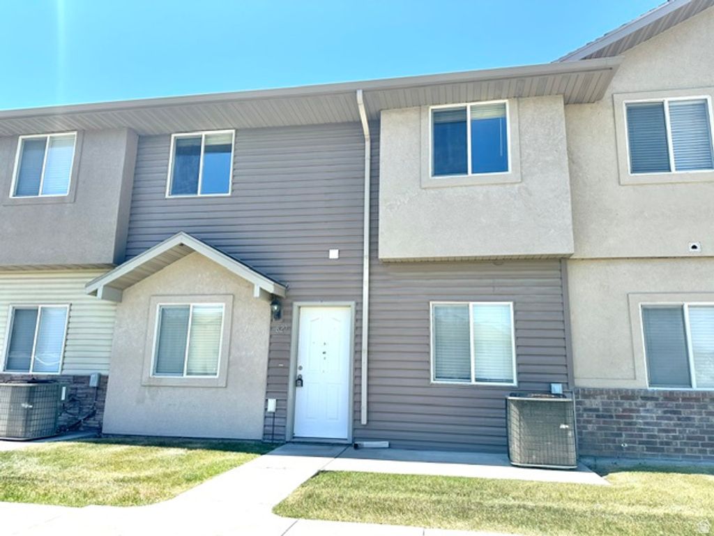 Image 1 of property listing at 829 W 350 N, Tremonton, UT 84337