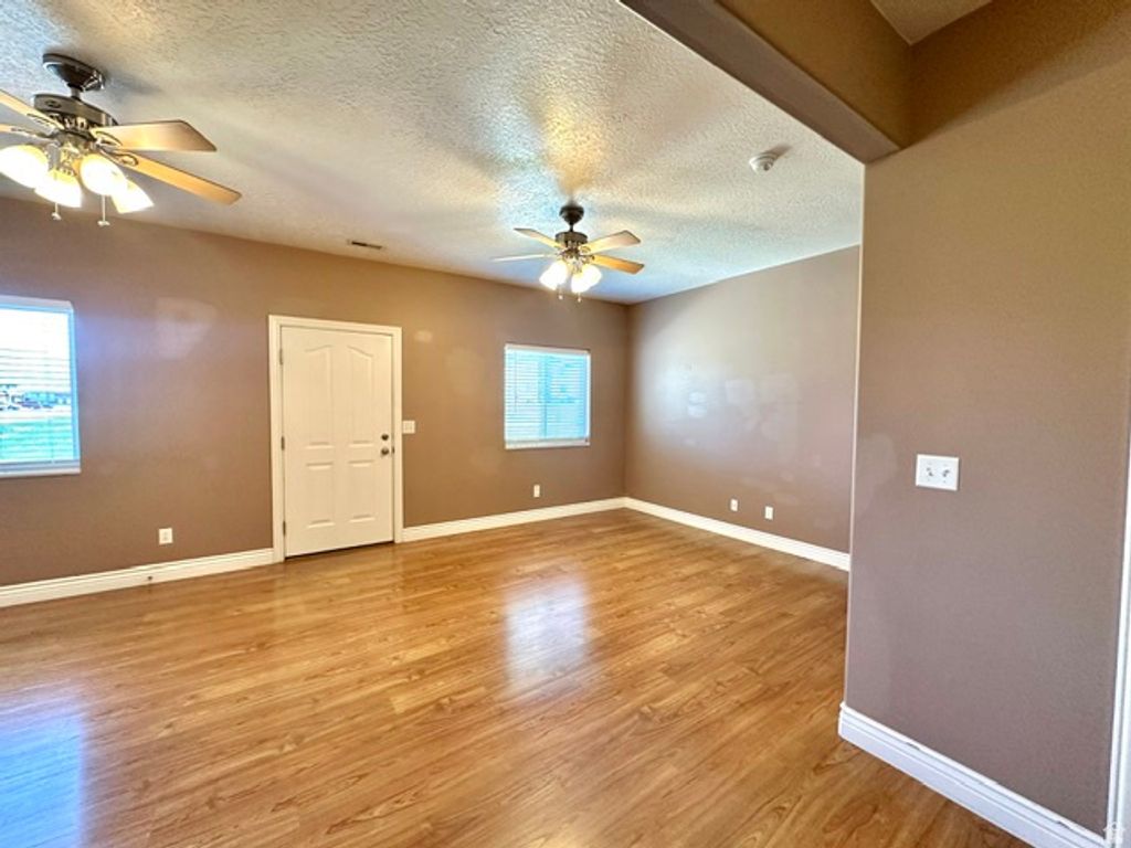 Image 4 of property listing at 829 W 350 N, Tremonton, UT 84337