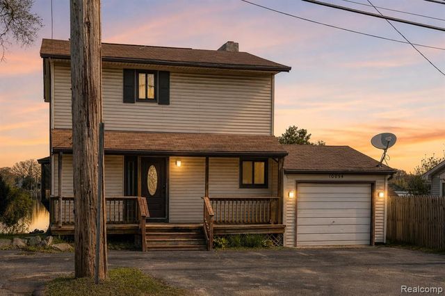 10094 Elizabeth Lake Road, White Lake, MI 48386