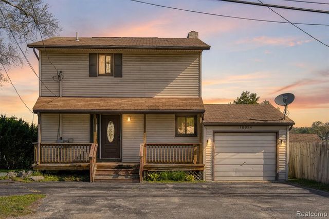 10094 Elizabeth Lake Road, White Lake, MI 48386