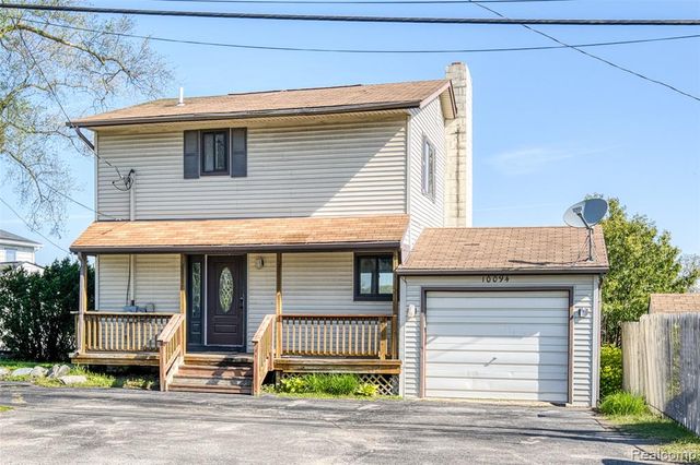 10094 Elizabeth Lake Road, White Lake, MI 48386