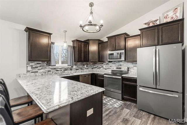 170 Austin Oaks Drive, Moscow Mills, MO 63362