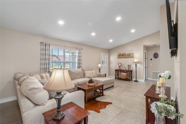 308 OAK LANE PASS, Ocala, FL 34472
