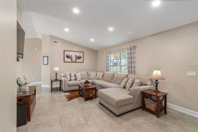 308 OAK LANE PASS, Ocala, FL 34472