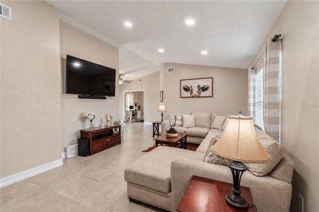 308 OAK LANE PASS, Ocala, FL 34472