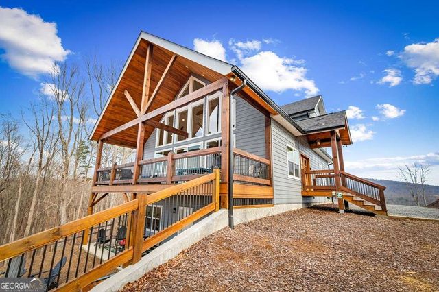 1016 Twisted Oak Road, Talking Rock, GA 30175