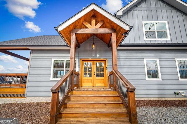 1016 Twisted Oak Road, Talking Rock, GA 30175