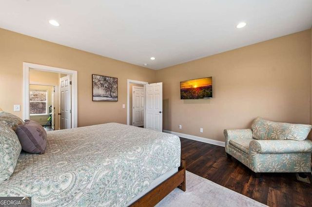 1016 Twisted Oak Road, Talking Rock, GA 30175