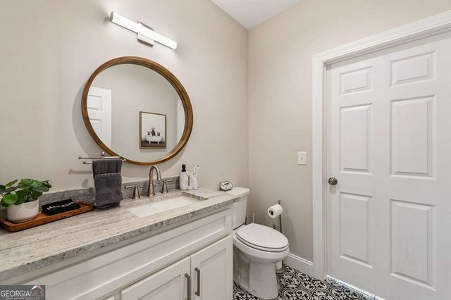 1016 Twisted Oak Road, Talking Rock, GA 30175