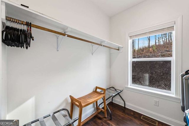 1016 Twisted Oak Road, Talking Rock, GA 30175